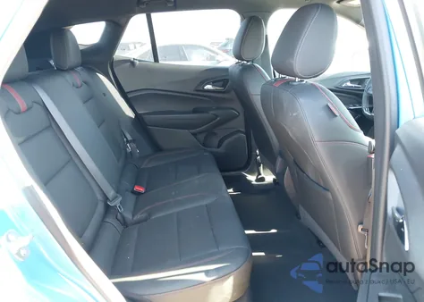 2025 Chevrolet Trax Fwd 2Rs z USA, uszkodzony, nr VIN KL77LJEP7SC040527